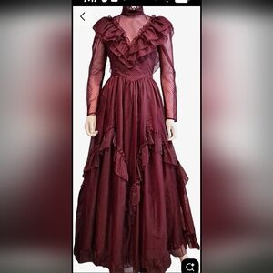 Gunne Sax Renaissance Dress Beautiful  Wedding Prom Swiss Dot